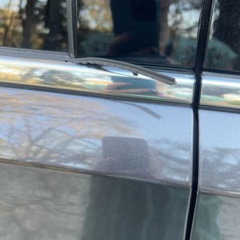 Autobell Car Wash - Damage to the window sealant on both rear doors - Car Wash Near Me - Charleston, South Carolina Autobell Car Wash - Damage to the window sealant on both rear doors - Car Wash Near Me - Charleston, South Carolina