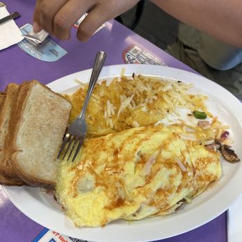 Digger's Diner - Concord - Kitchen sink omelet - Breakfast & Brunch Near Me - Concord, California