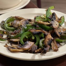 Tommie's Castaic Cafe - Jalapeño/mushroom side
