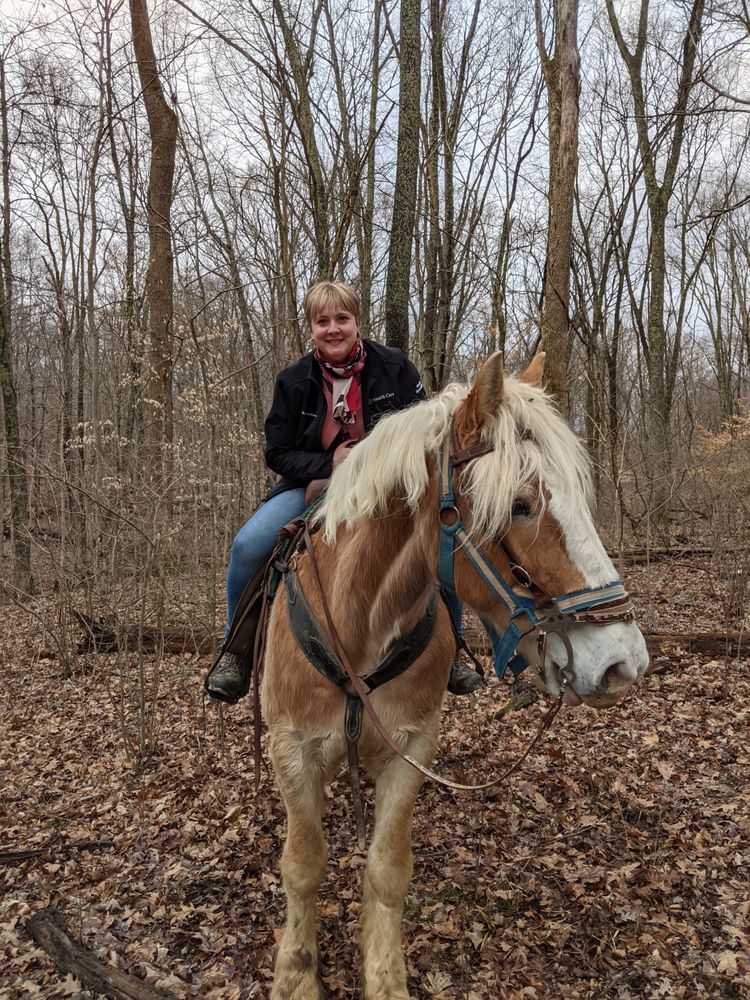 Whispering Woods Riding Stables, Roadtrippers