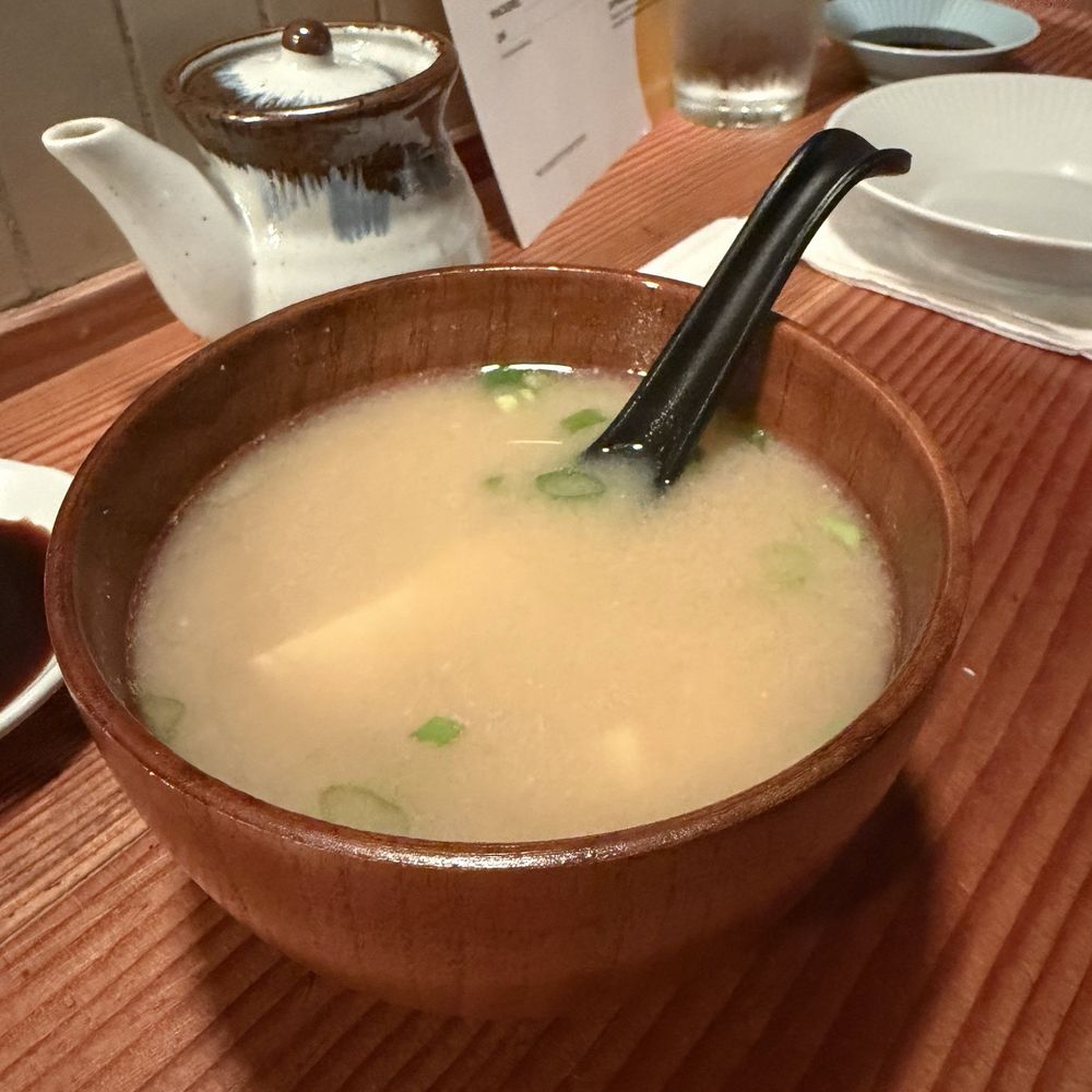 Izakaya Full Moon - Miso soup - Izakaya Near Me - Ojai, California Izakaya Full Moon - Miso soup - Izakaya Near Me - Ojai, California