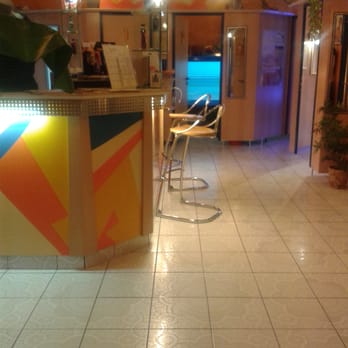 Beauty Solar Sonnenland - Empfang ... auch ein Kaffee kann getrunken werden , wenn's mal länger dauert , bis die Lieblings Sonnenbank frei ist ;-) - Tanning Beds Near Me - Mainz, RP Beauty Solar Sonnenland - Empfang ... auch ein Kaffee kann getrunken werden , wenn's mal länger dauert , bis die Lieblings Sonnenbank frei ist ;-) - Tanning Beds Near Me - Mainz, RP