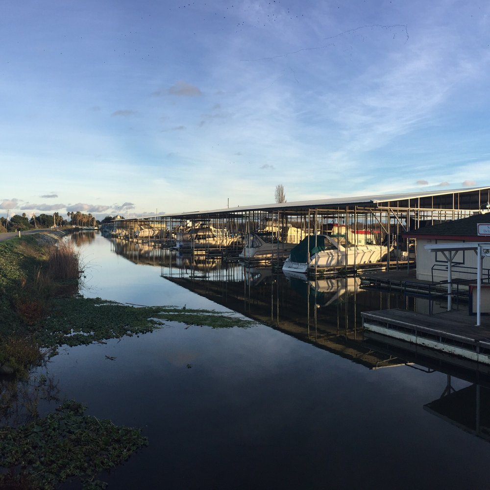 Delta Bay Marina - Delta bay across the street - Resorts Near Me - Isleton, California Delta Bay Marina - Delta bay across the street - Resorts Near Me - Isleton, California