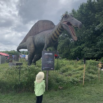 Field Station: Dinosaurs - Amusement Parks Near Me - Leonia, New Jersey