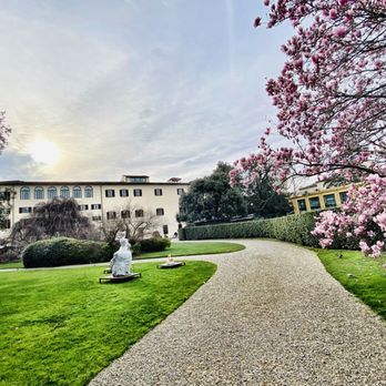 Four Seasons Hotel Firenze - Grounds - Hotels Near Me - Florence, FI
