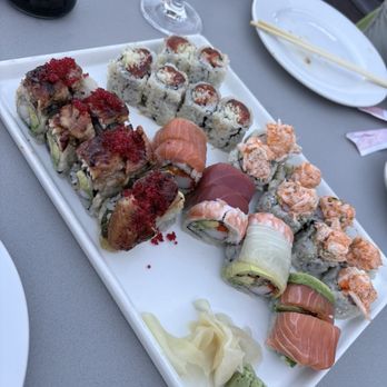 Perry's Restaurant - Rainbow Maki Chesapeake Maki Dragon Roll Maki Spicy Crunchy Tuna Maki - Sushi Bars Near Me - Washington, DC, District of Columbia Perry's Restaurant - Rainbow Maki Chesapeake Maki Dragon Roll Maki Spicy Crunchy Tuna Maki - Sushi Bars Near Me - Washington, DC, District of Columbia
