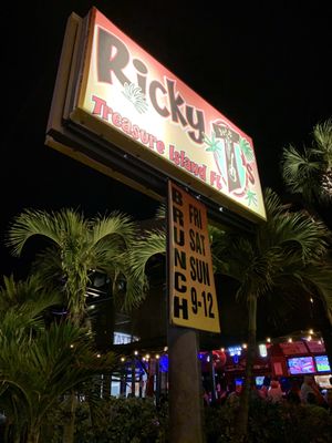 Ricky T's Bar & Grille by null