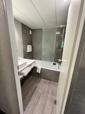 Novotel Lausanne Bussigny by null