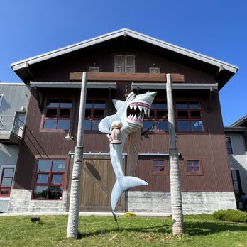 Lost Coast Brewery Taproom - a fake shark in front of a building - Breweries Near Me - Eureka, California