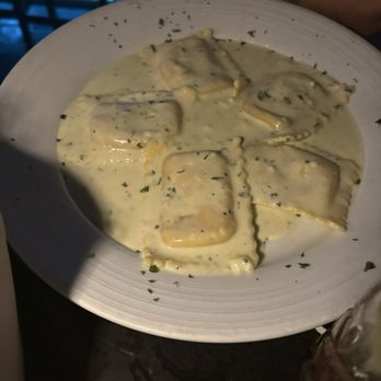 Capri Ristorante - Italian Near Me - Burr Ridge, Illinois