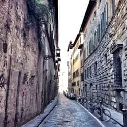 Via De Bardi - Un' insolita via de Bardi senza  traffico