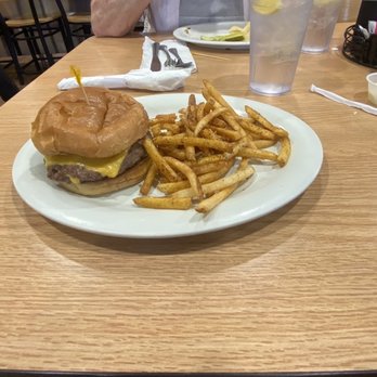 Eggs Up Grill - Breakfast & Brunch Near Me - Myrtle Beach, South Carolina