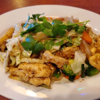 Pho Saigon - Stir fried rice noodles with chicken!! - Vietnamese Near Me - San Antonio, Texas Pho Saigon - Stir fried rice noodles with chicken!! - Vietnamese Near Me - San Antonio, Texas
