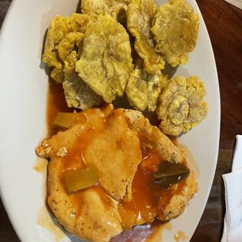 Los Pinos Café - Chicken creole - Bars Near Me - San Juan, Puerto Rico