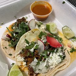 Chabelita Tacos & Antojitos - Tacos