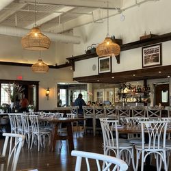 Sonoma Valley Farmhouse  - Gorgeous interior!