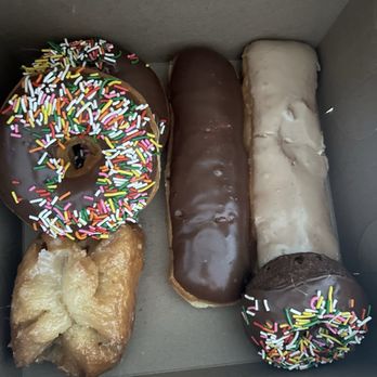 Bosa Donuts - Half Dozen - Donuts Near Me - Queen Creek, Arizona