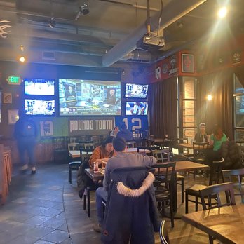 Hounds Tooth Public House - Inside - Sports Bars Near Me - Seattle, Washington