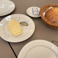 Jardim dos Frangos - Cheese and bread