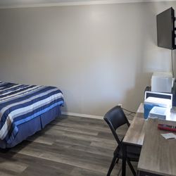 Belle-Aire Motel
