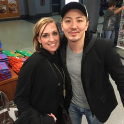 Hollander Hair Studio - Dede and Guy Tang!  Ran into Guy at the Chicago airport.  So fabulous and friendly and sincere in person.  Great teacher! He loves his art.