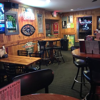 SuWaller's Bar & Grill - Bars Near Me - Saint Louis, Missouri SuWaller's Bar & Grill - Bars Near Me - Saint Louis, Missouri