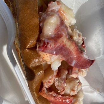Bite Into Maine - 4.5 oz. Connecticut ($18.50) - Seafood Near Me - Cape Elizabeth, Maine
