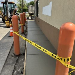 Papaneri & Sons Concrete - Walkway