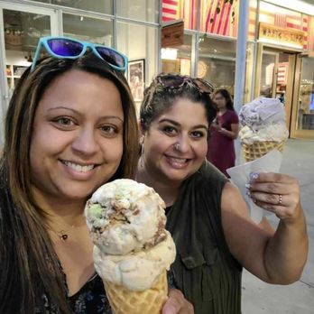 Salt & Straw - Carrot cake, spinach with fudge, honey Lavendar and cold brew (sorry not the exact flavor names) - Ice Cream & Frozen Yogurt Near Me - San Ramon, California
