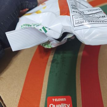 7-Eleven - Cheetos open on both ends and stale? - Convenience Stores Near Me - Chicago, Illinois 7-Eleven - Cheetos open on both ends and stale? - Convenience Stores Near Me - Chicago, Illinois