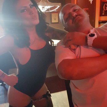 Bottoms Up Bar - Karaoke Near Me - Bellflower, California Bottoms Up Bar - Karaoke Near Me - Bellflower, California