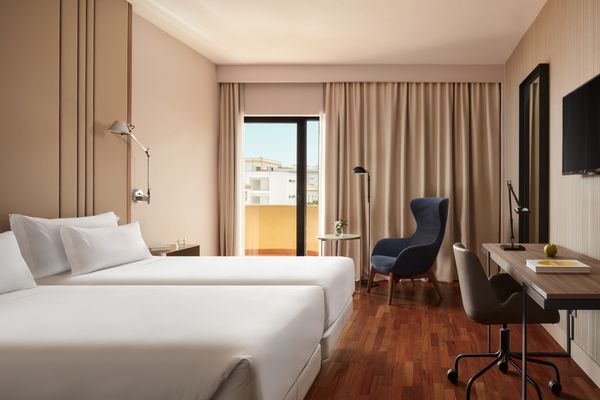 Hotel NH Luz Huelva by null