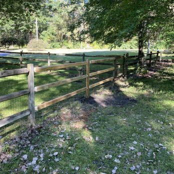 A2 Craftsmen - Fences & Gates Near Me - Ann Arbor, Michigan