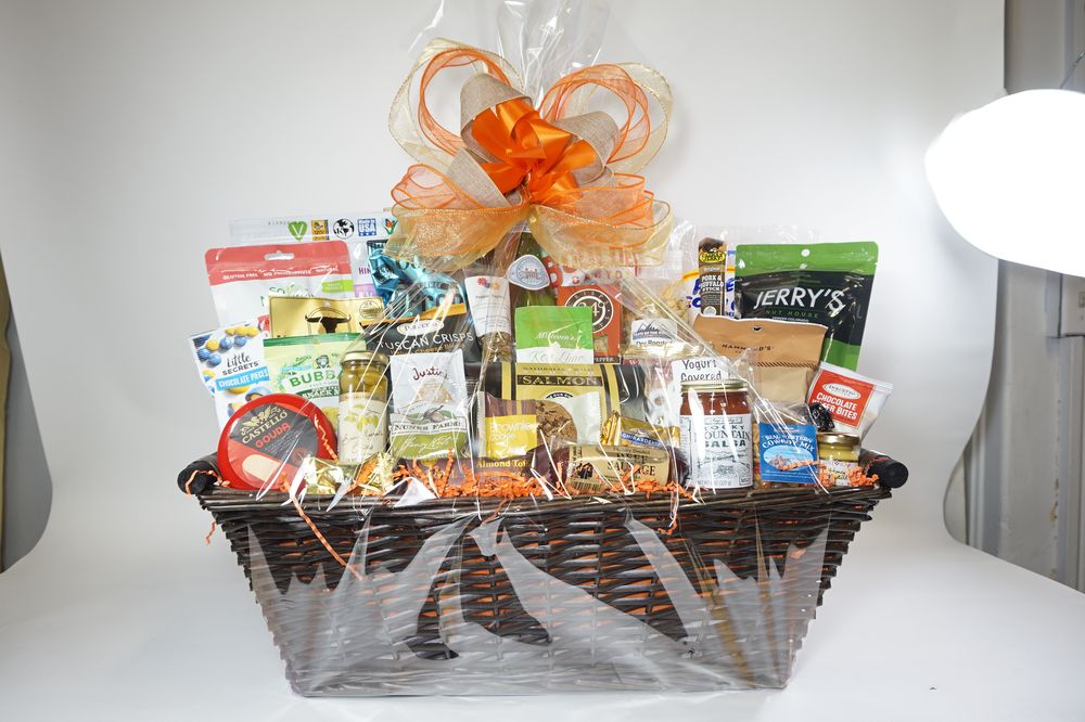 A LA CARTE GIFTS & BASKETS Updated June 2024 17 Photos & 11 Reviews