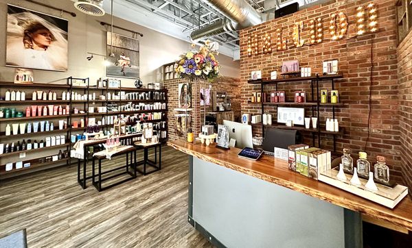 Salon Halcyon by null