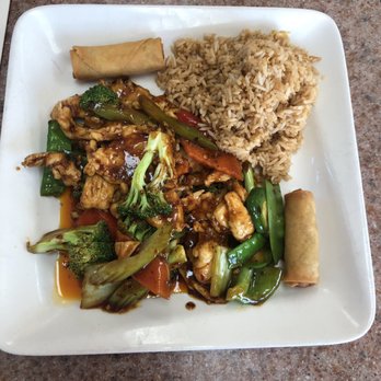 Chinese Seafood Plus - Hunan chicken with fried rice - Chinese Near Me - Bellaire, Texas Chinese Seafood Plus - Hunan chicken with fried rice - Chinese Near Me - Bellaire, Texas