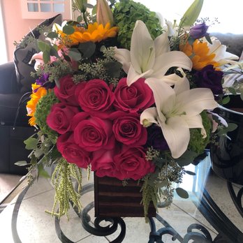 Bernardo's Flowers - Florists Near Me - Oxnard, California Bernardo's Flowers - Florists Near Me - Oxnard, California