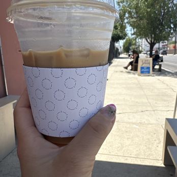 Jetty Coffee Roasters - Honey Lavender Latte - Coffee Roasteries Near Me - Los Angeles, California Jetty Coffee Roasters - Honey Lavender Latte - Coffee Roasteries Near Me - Los Angeles, California