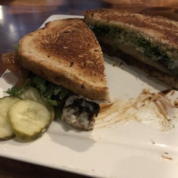 BRU Burger Bar - Cincinnati - Burgers Near Me - Cincinnati, Ohio