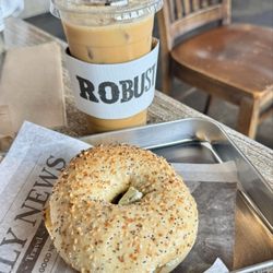 Robust Coffee Lounge - Everything Bagel & Cream Cheese