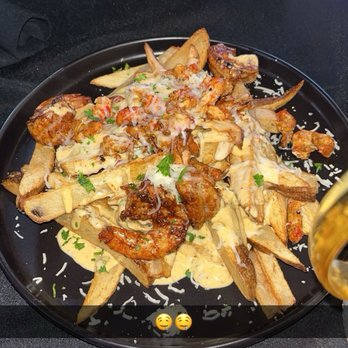 Sneaky Linq - Seafood fries - Breakfast & Brunch Near Me - El Paso, Texas