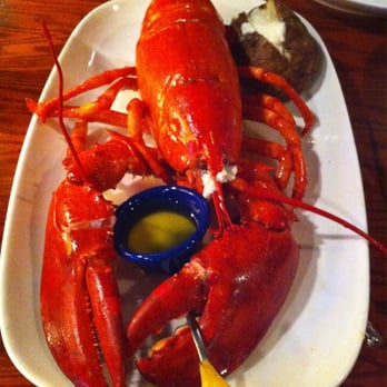 Red Lobster - 3 pound lobster - Seafood Near Me - Brownsville, Texas Red Lobster - 3 pound lobster - Seafood Near Me - Brownsville, Texas