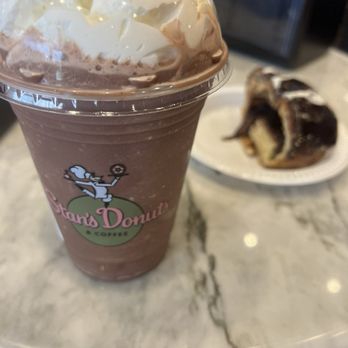 Stan's Donuts & Coffee - Donuts Near Me - Rosemont, Illinois