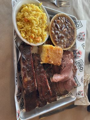 Daddy'Os BBQ & Sports Bar by null