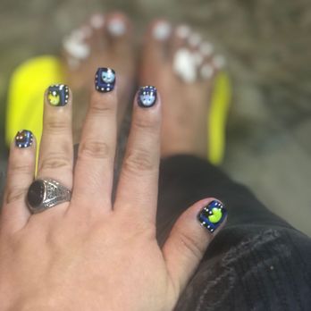 MB Nails & Spa - Pacman nails I love this art !! - Nail Salons Near Me - Manhattan Beach, California MB Nails & Spa - Pacman nails I love this art !! - Nail Salons Near Me - Manhattan Beach, California