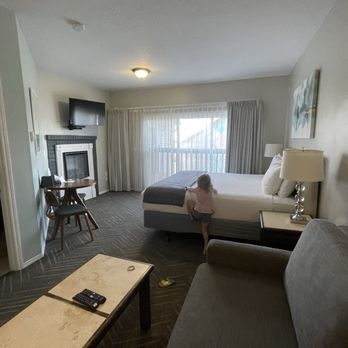 Inn At the Prom - Room - Hotels Near Me - Seaside, Oregon Inn At the Prom - Room - Hotels Near Me - Seaside, Oregon