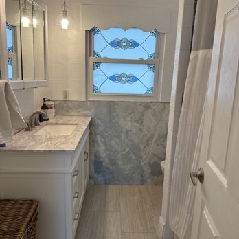 Cadena Flooring - Bathroom floor and wall - Flooring Near Me Cadena Flooring - Bathroom floor and wall - Flooring Near Me
