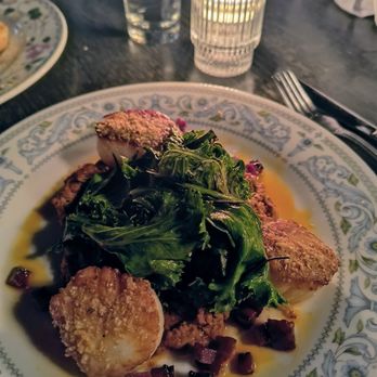 The Gibson Room - scallops main - New American Near Me - Miami, Florida The Gibson Room - scallops main - New American Near Me - Miami, Florida