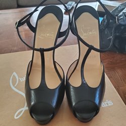 Oakbrook Shoe Repair