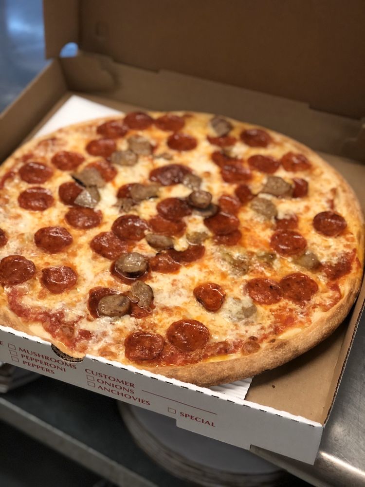 HIGH FALLS PIZZERIA & TAP HOUSE 32 Photos & 17 Reviews 94 Main St